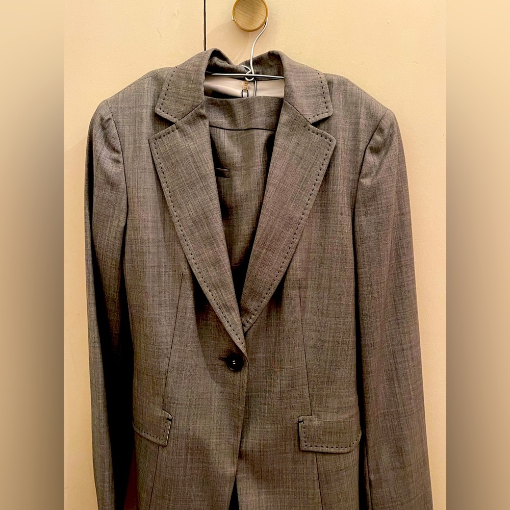 ELIE TAHARI Jacket and Pants